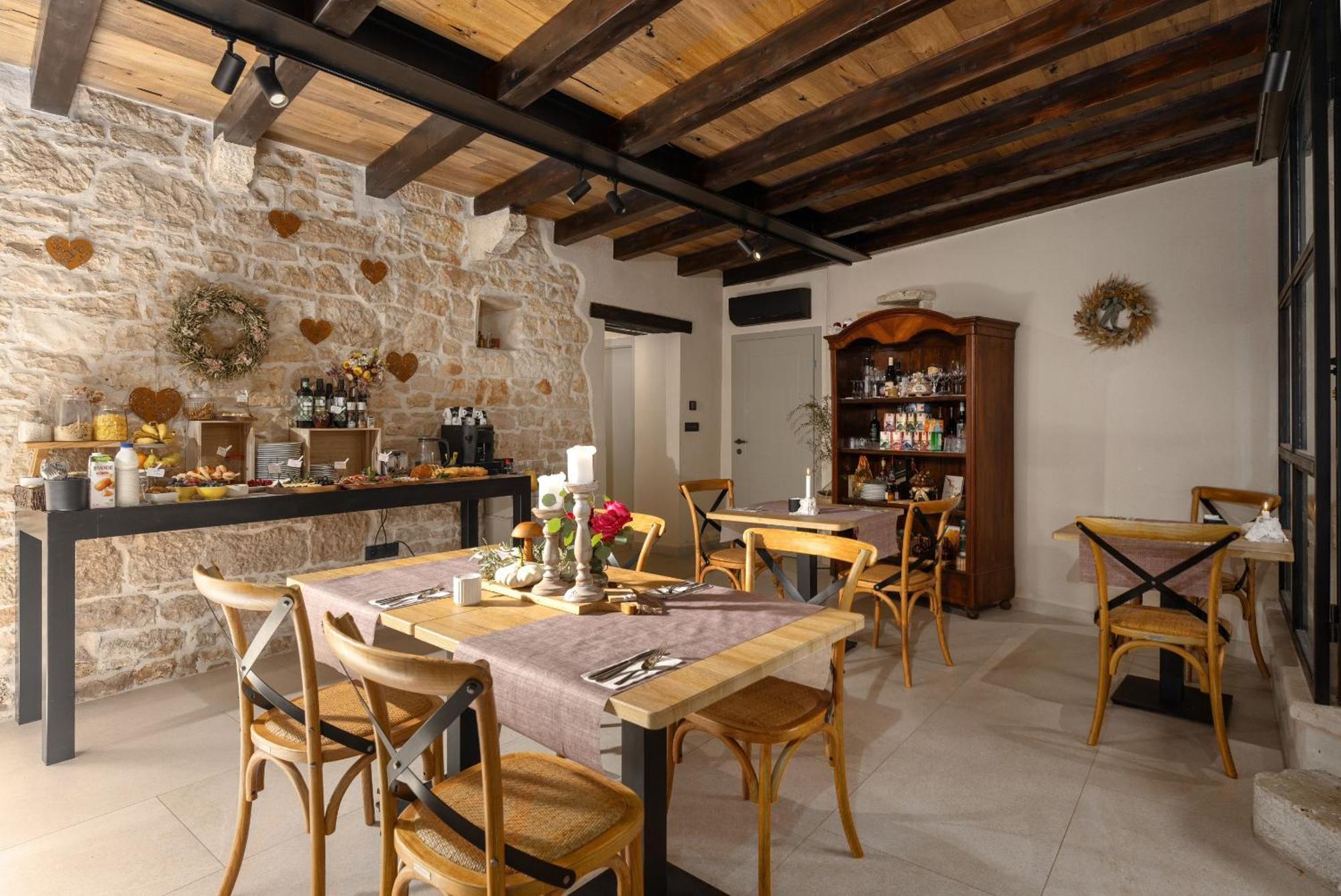 Della Croce Bed&Breakfast Svetvinčenat Exteriör bild