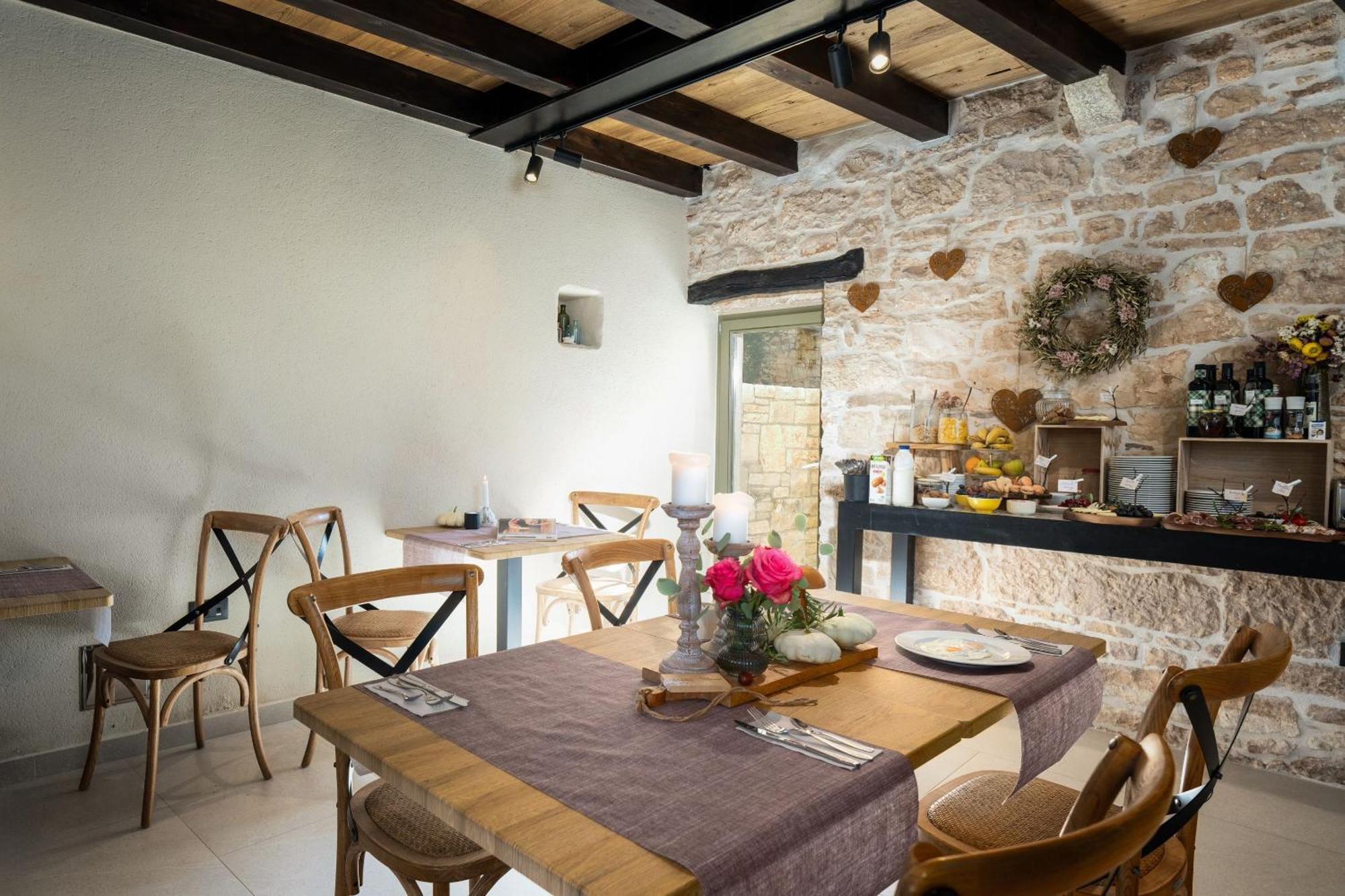 Della Croce Bed&Breakfast Svetvinčenat Exteriör bild