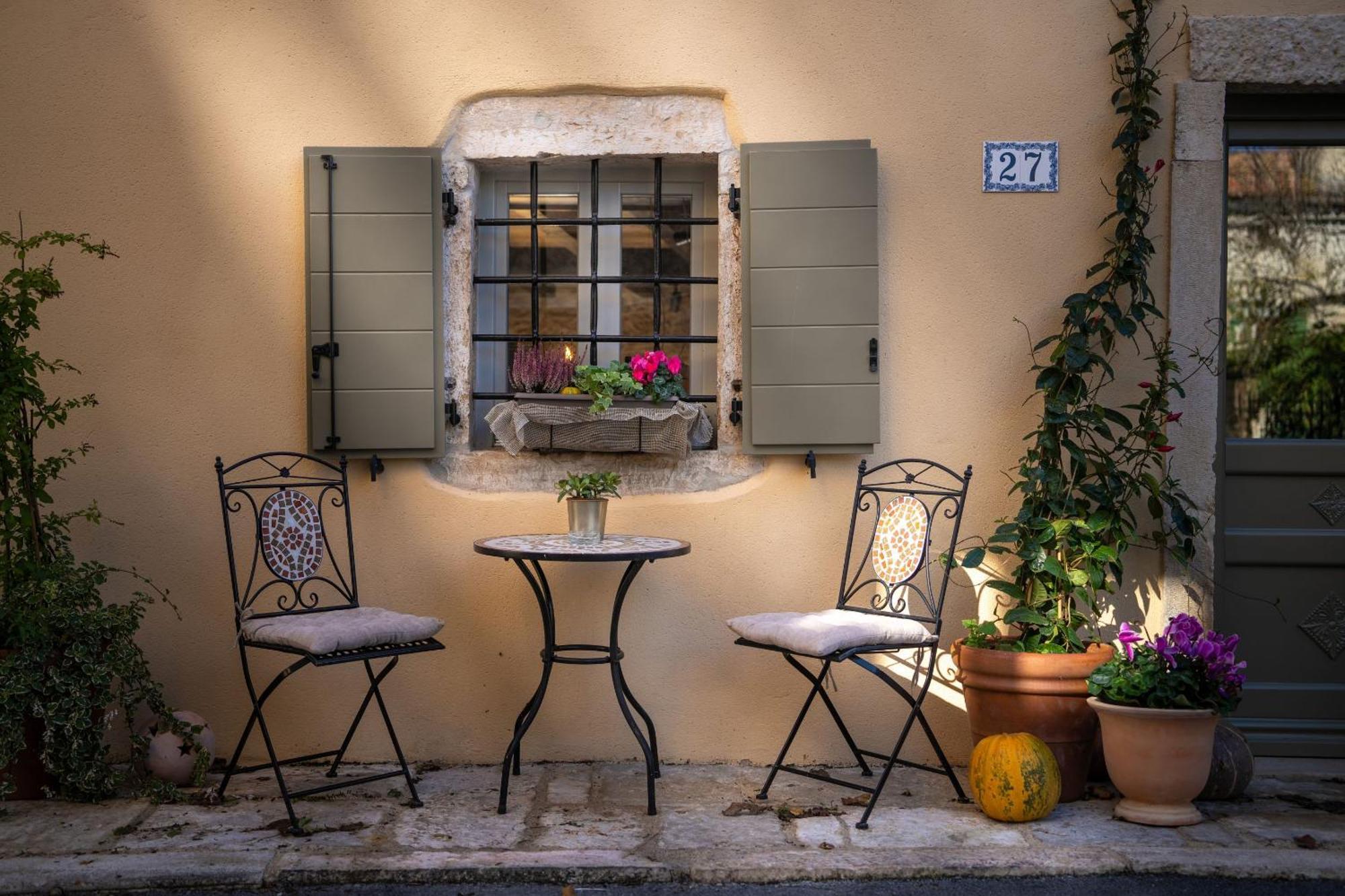 Della Croce Bed&Breakfast Svetvinčenat Exteriör bild
