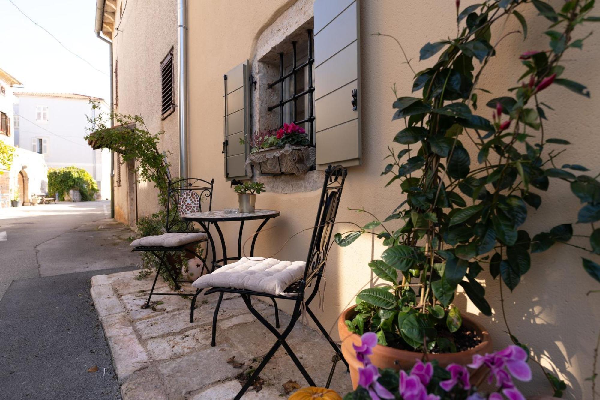 Della Croce Bed&Breakfast Svetvinčenat Exteriör bild