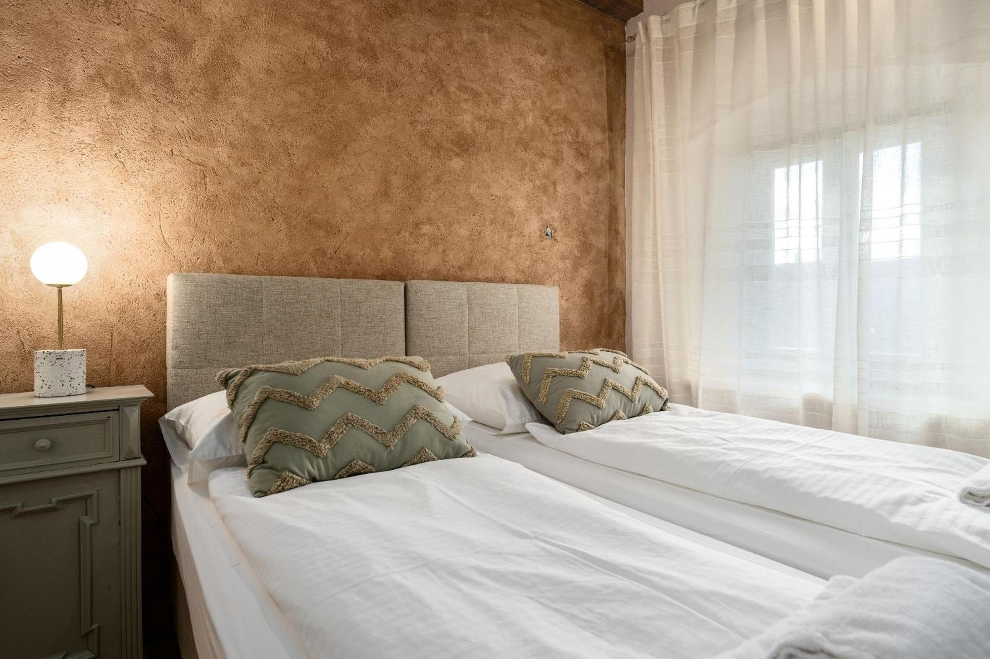 Della Croce Bed&Breakfast Svetvinčenat Exteriör bild