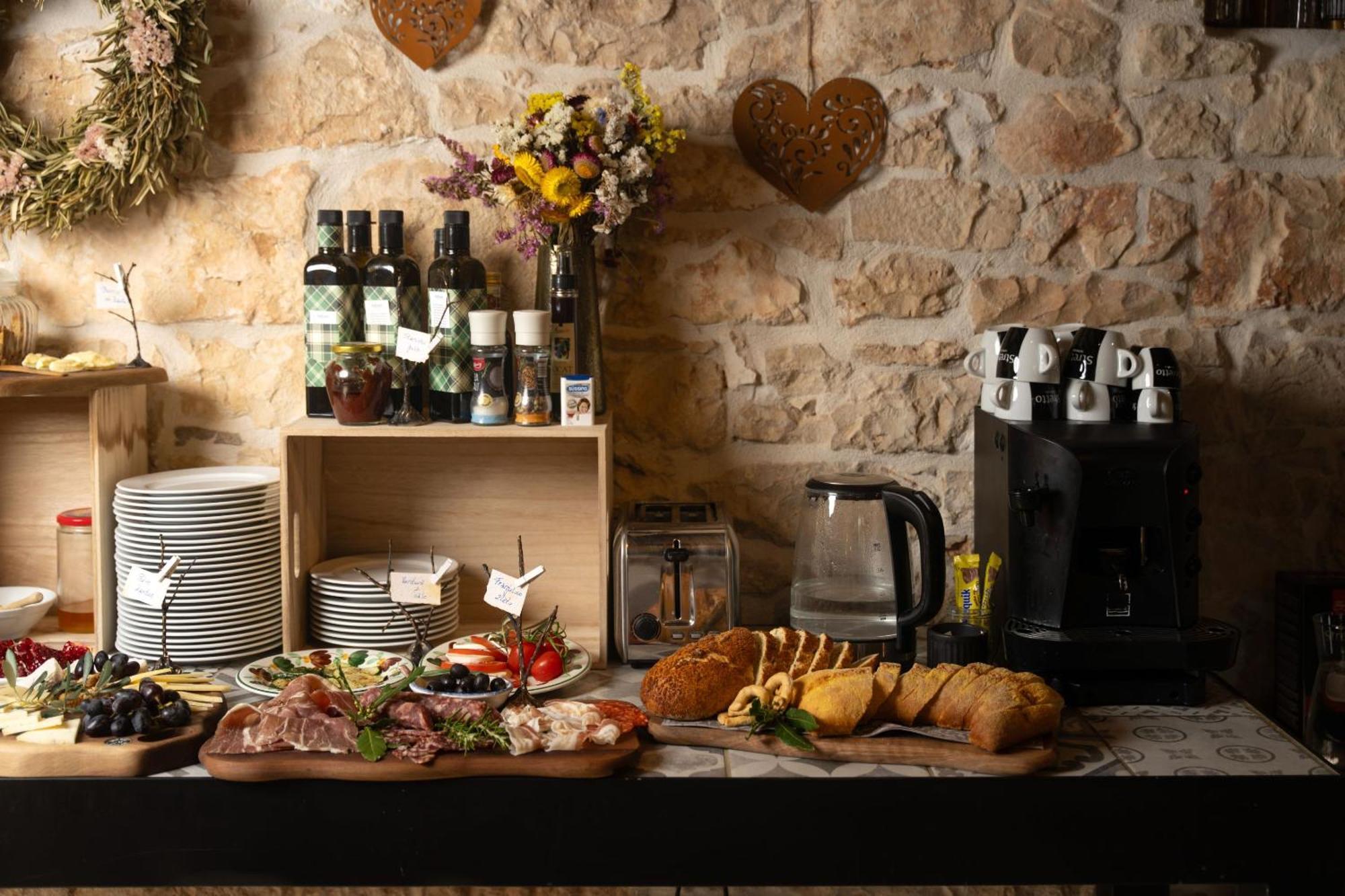 Della Croce Bed&Breakfast Svetvinčenat Exteriör bild