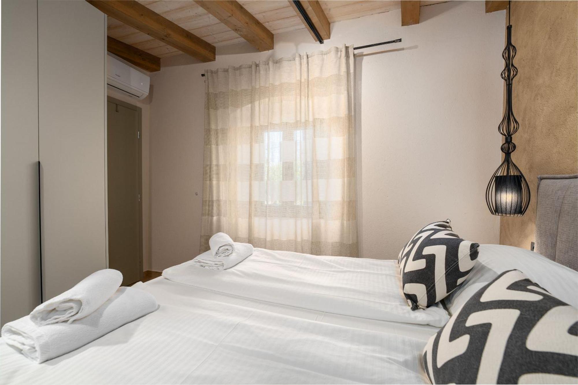 Della Croce Bed&Breakfast Svetvinčenat Exteriör bild