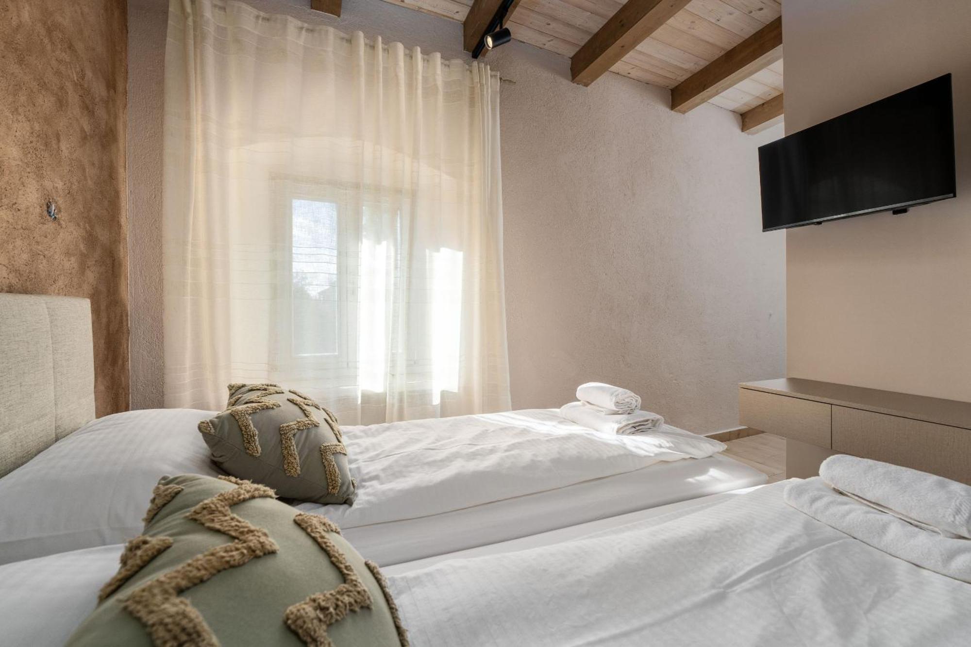 Della Croce Bed&Breakfast Svetvinčenat Exteriör bild