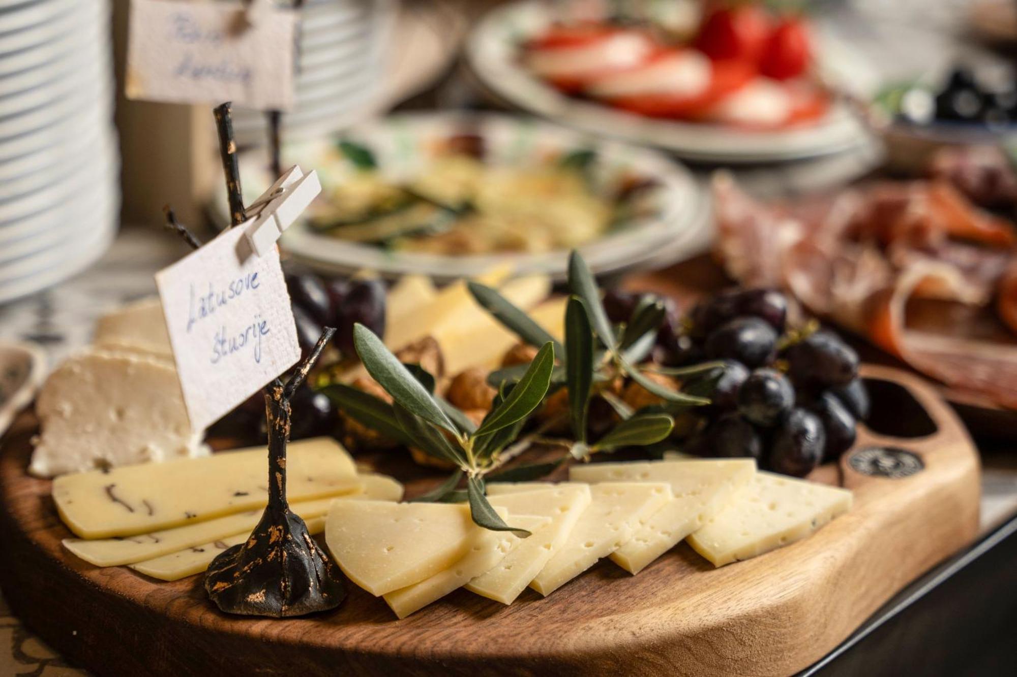 Della Croce Bed&Breakfast Svetvinčenat Exteriör bild